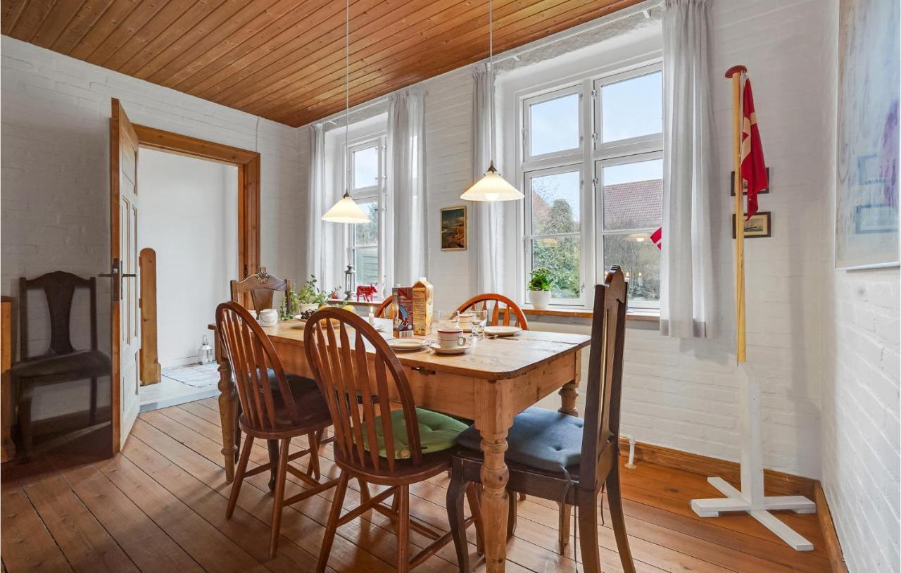 Lovely Home In Sonderborg With Kitchen 外观 照片
