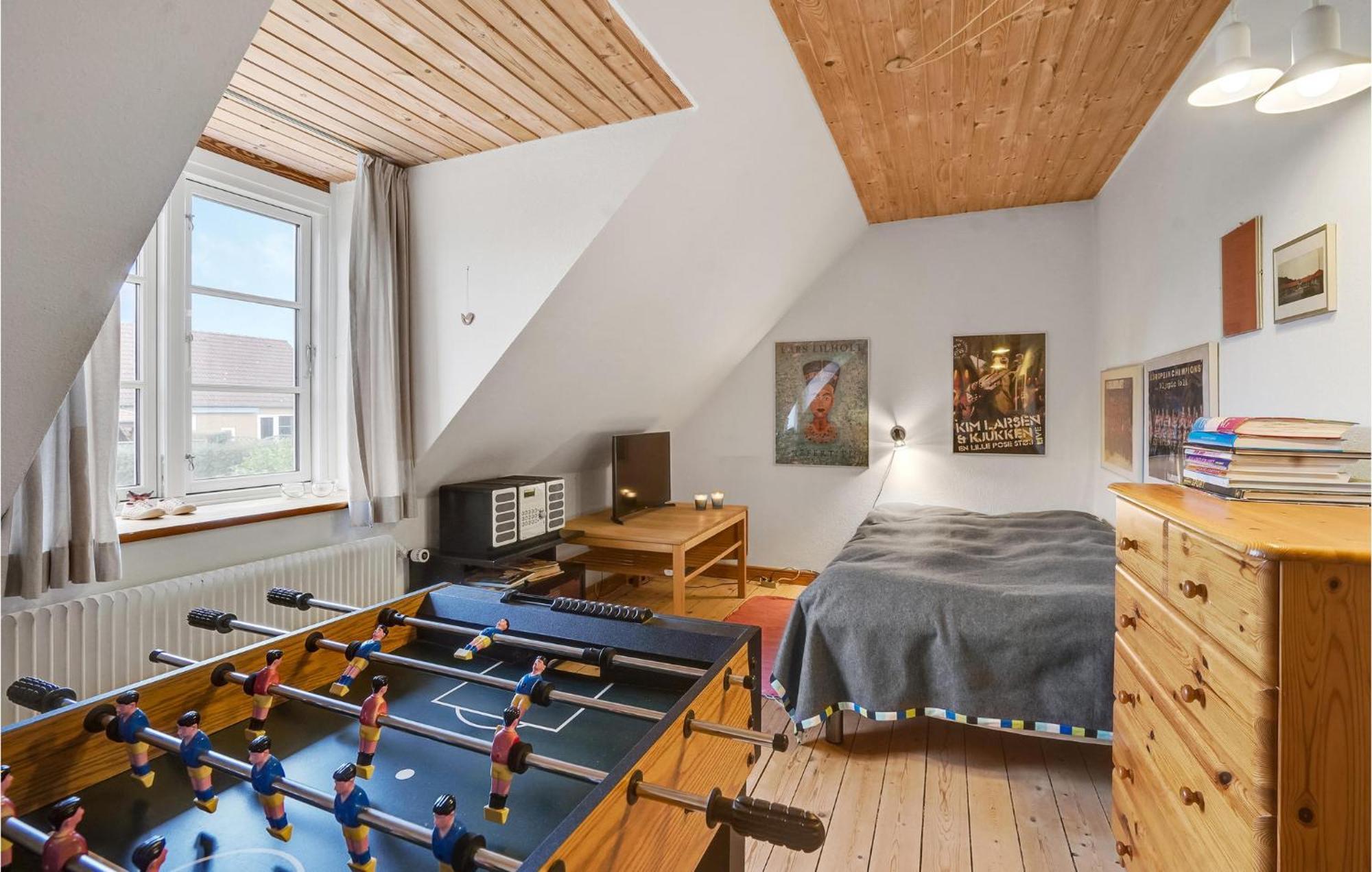 Lovely Home In Sonderborg With Kitchen 外观 照片