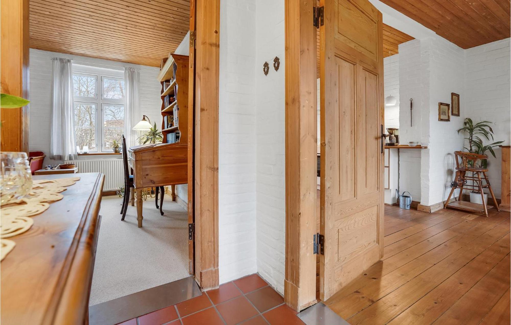 Lovely Home In Sonderborg With Kitchen 外观 照片